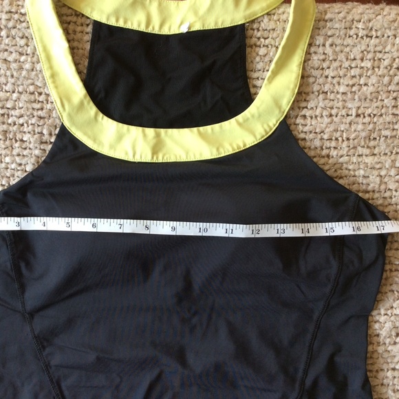 Titika Active Halter workout top | Excellent Used Condition | Size b/n L & XL - Picture 8 of 12